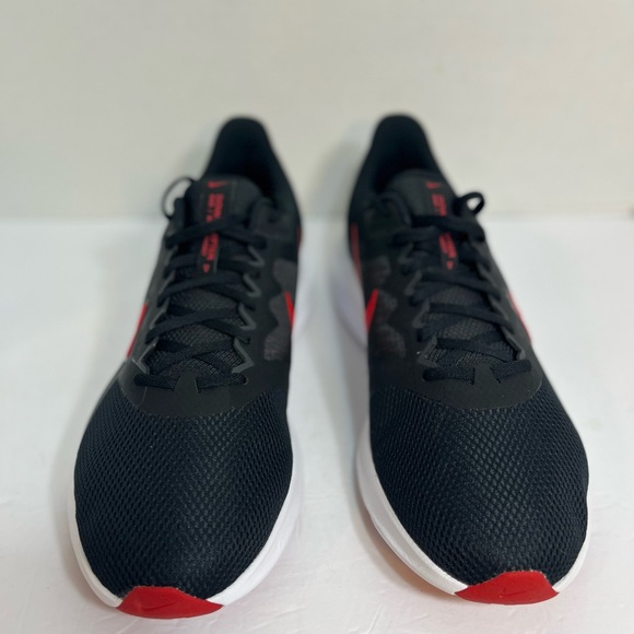 Nike Downshifter 11 Men's Running Shoes Size 13 - Picture 1 of 8